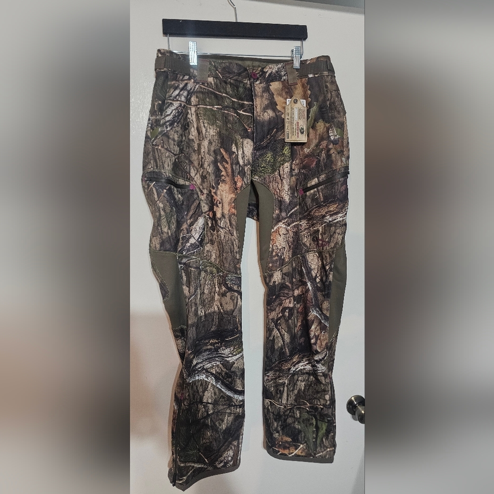 L.L. Bean Womens Ridge Runner Soft-Shell Hunting Pants Mossy Oak Camo Size L NWT